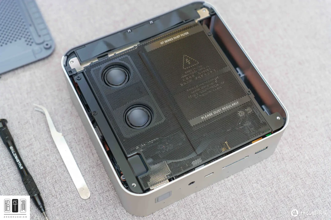 新旗舰内部有何乾坤?零刻 GTi15 Ultra 拆解