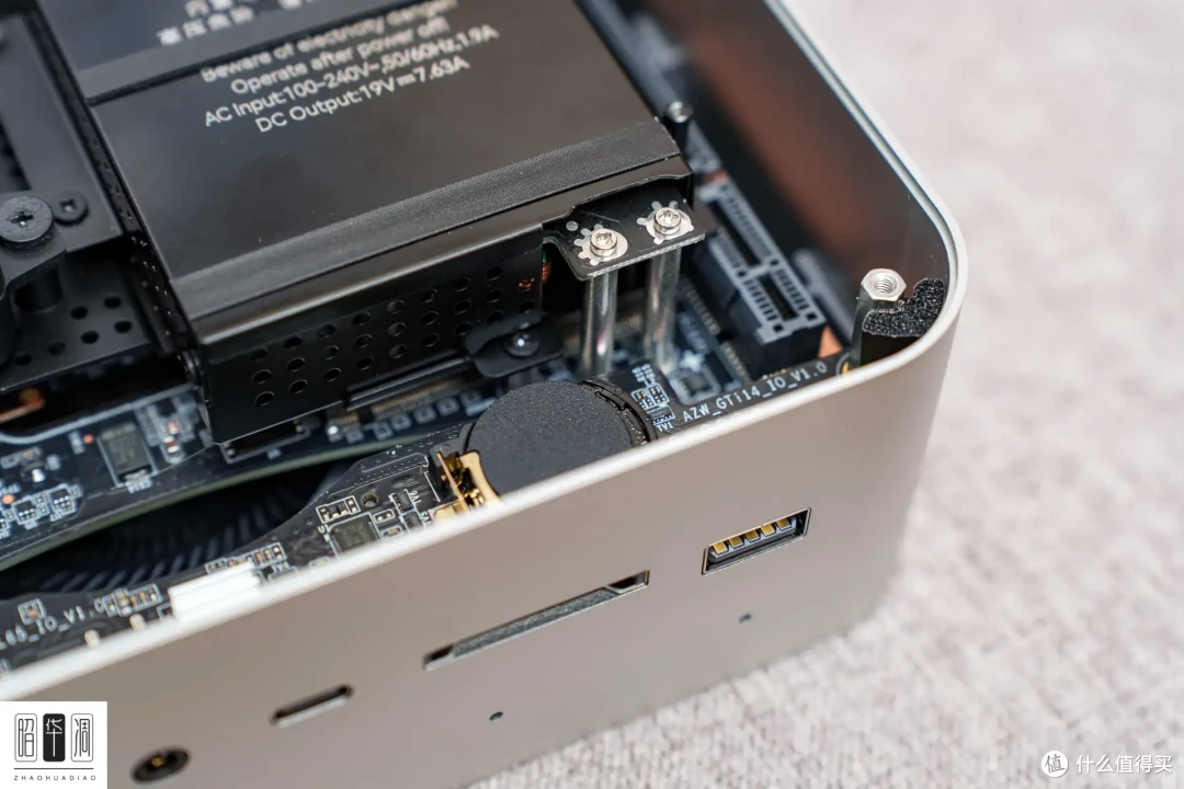 新旗舰内部有何乾坤?零刻 GTi15 Ultra 拆解