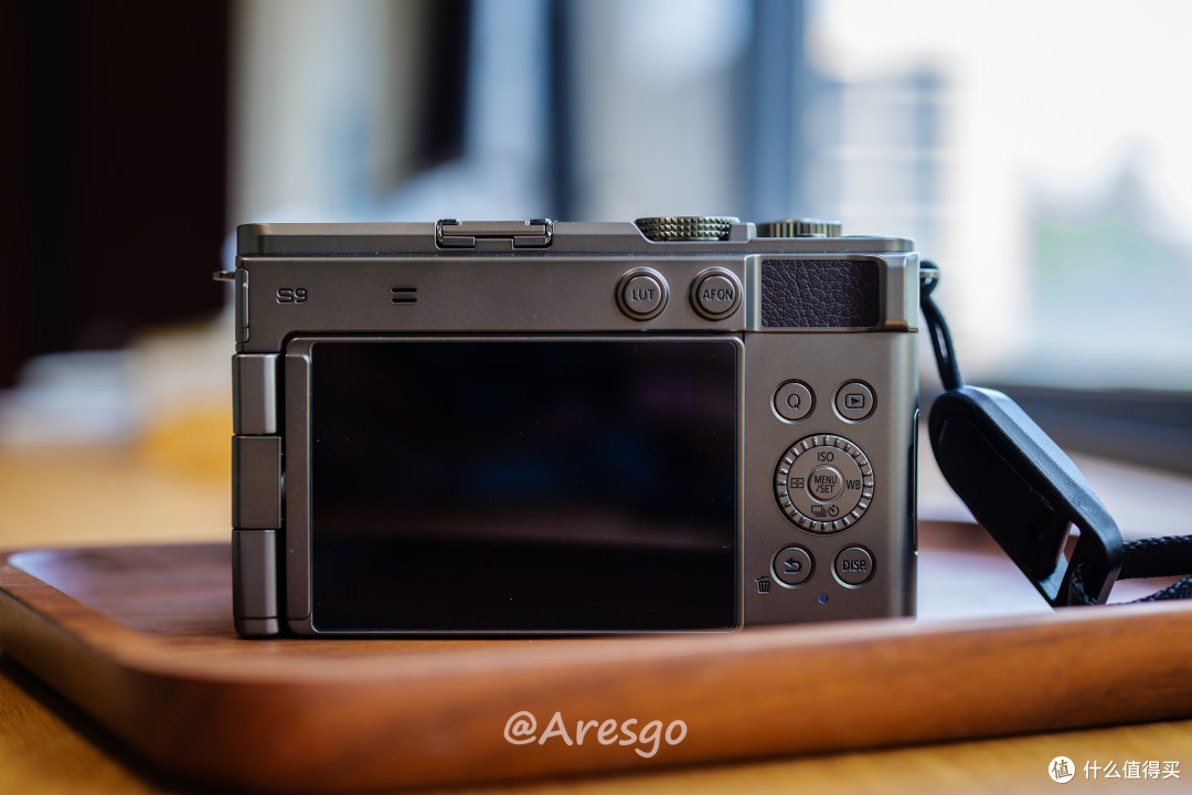 『本站首晒』沉迷“洗衣机”——LUMIX S9钛金版开箱对比A7C2