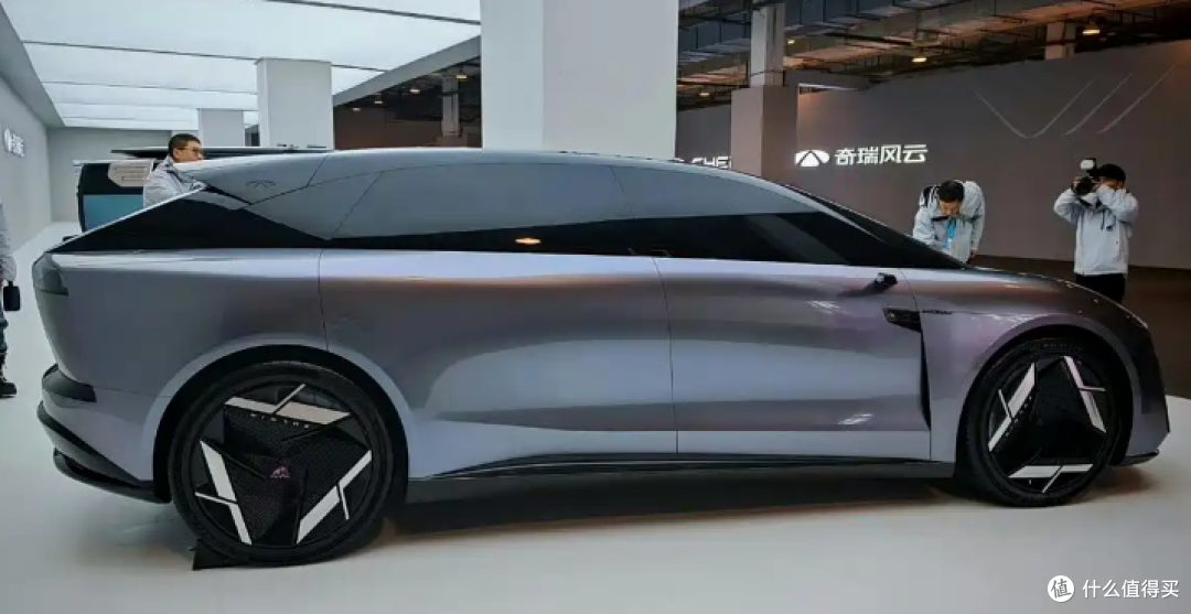 奇瑞新车将永不自燃新车的固态电池,续航1500km。