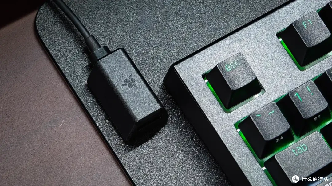 首发:雷蛇黑寡妇蜘蛛V4竞技极速版体验如何?TKL键盘最佳选择?