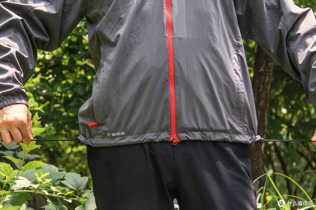 今年真的是热,但穿了单导遮热服2.0,骄阳又算得了什么呢?