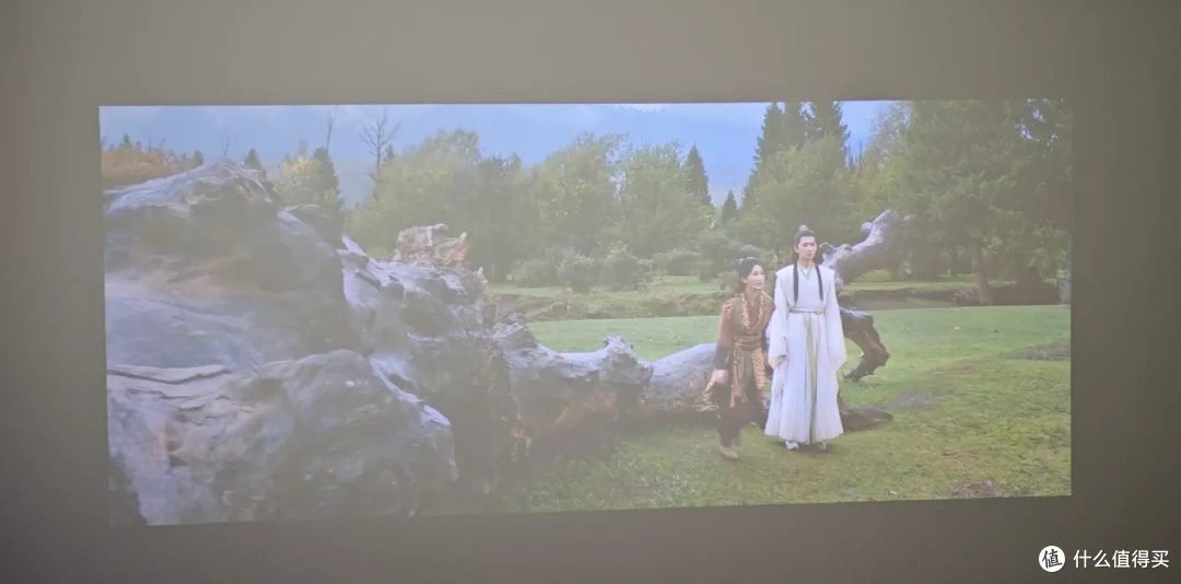 国补后1784元!360°云台+梯形校正+内置电池,极米Play 6便携投影