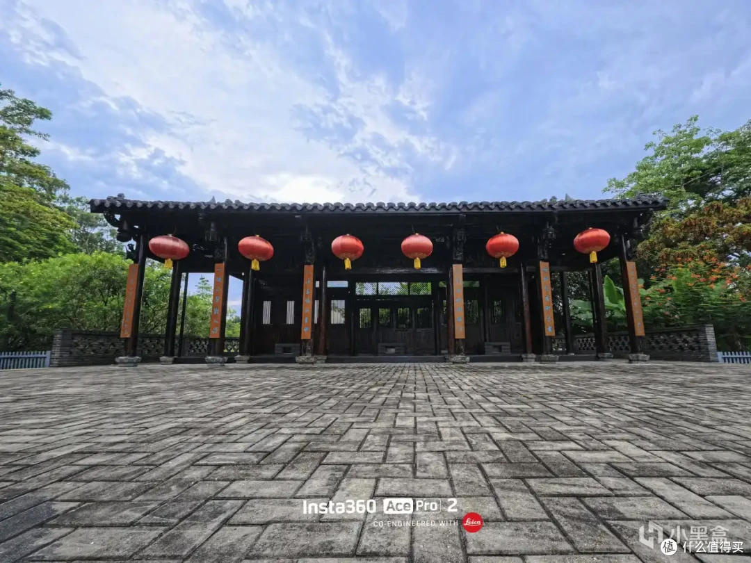 我的第一台徕卡微单！用运动相机扫街是什么体验Insta360AcePro2