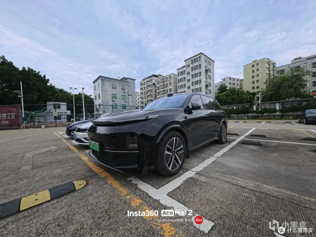 我的第一台徕卡微单！用运动相机扫街是什么体验Insta360AcePro2