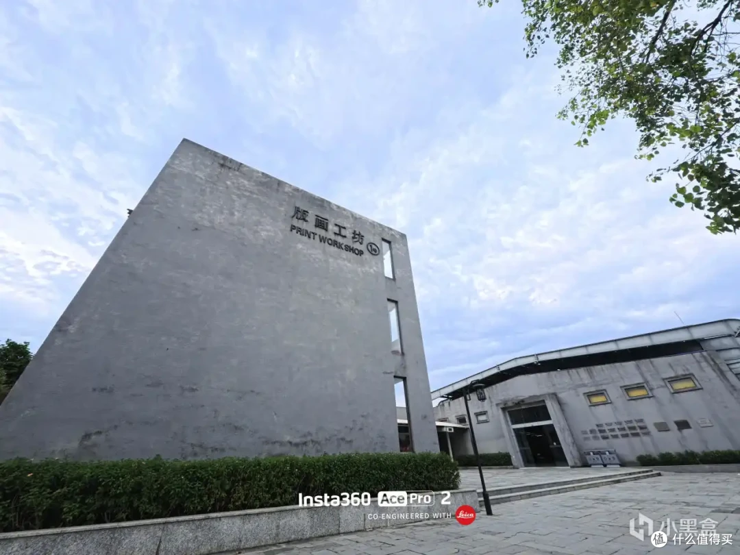 我的第一台徕卡微单！用运动相机扫街是什么体验Insta360AcePro2