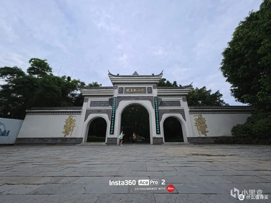 我的第一台徕卡微单！用运动相机扫街是什么体验Insta360AcePro2