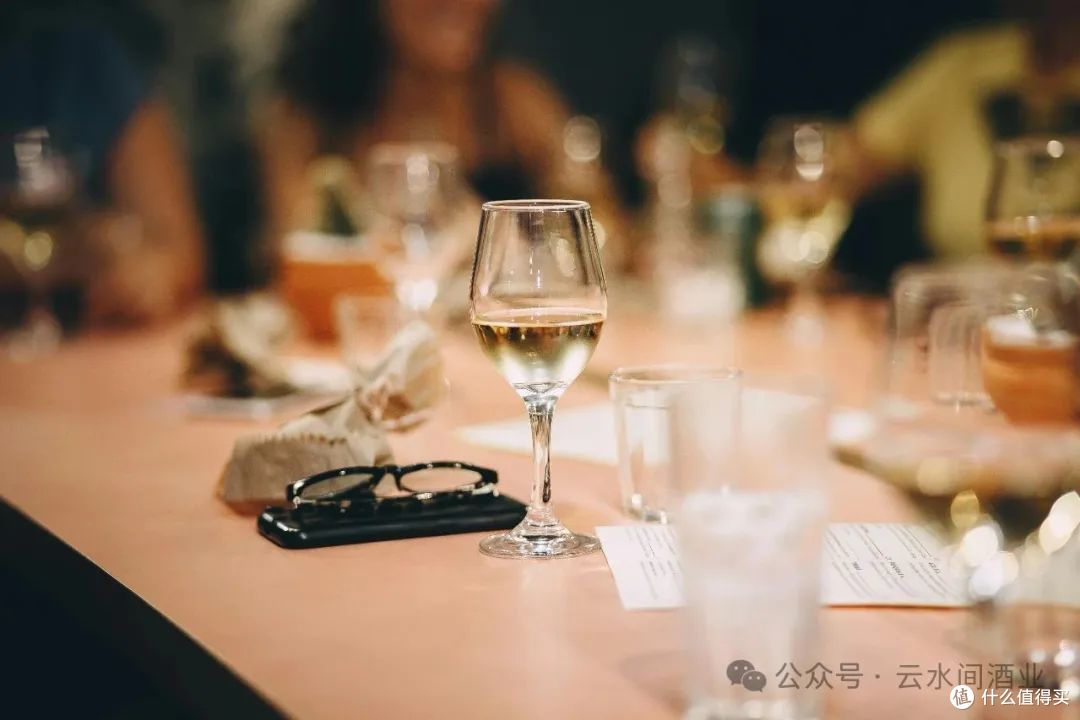 不是不喝,而是你不够“懂我”|酱香白酒的年轻化困局