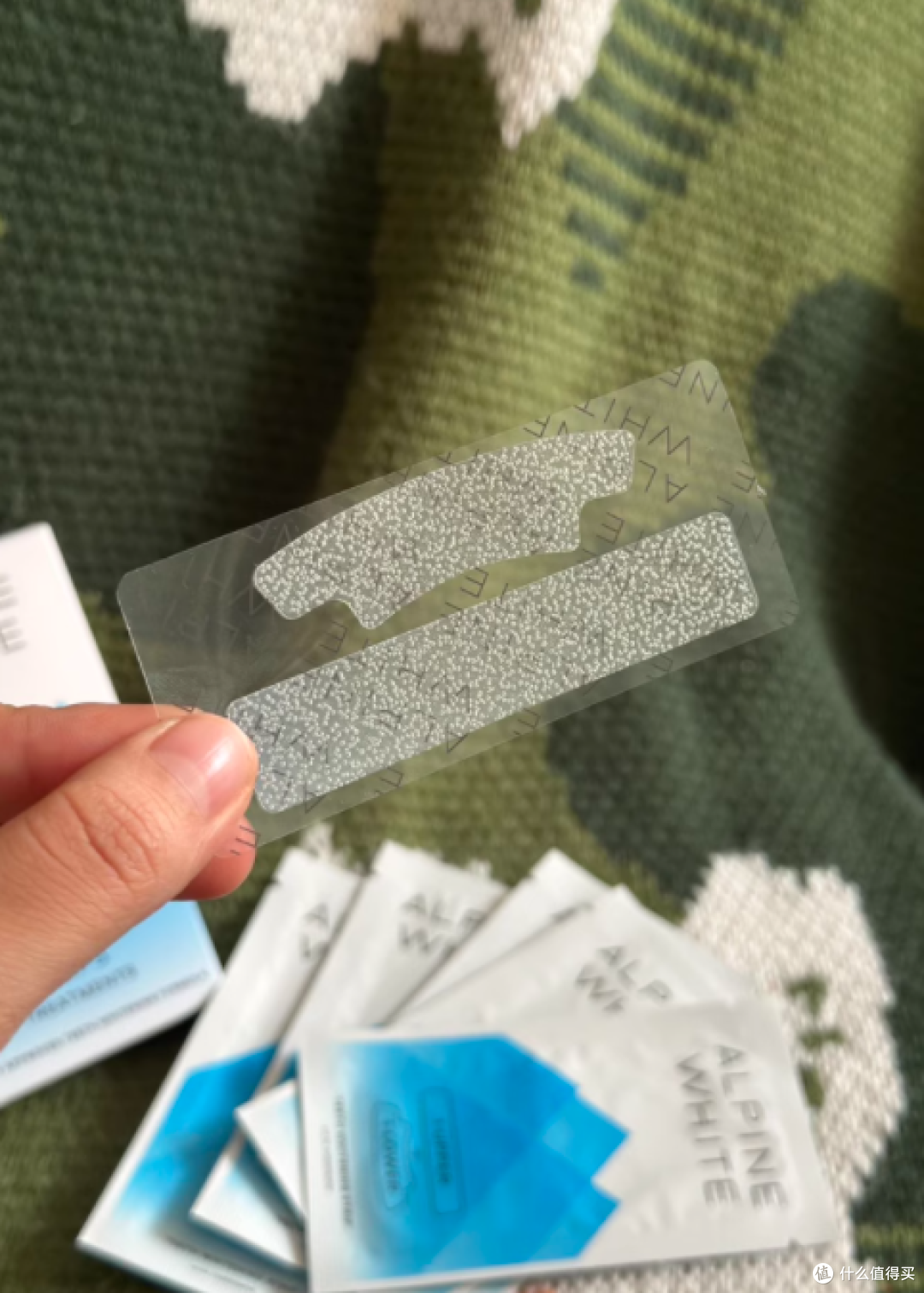 瑞士 Alpine White 乐瑞白牙贴:点亮笑容,绽放自信光彩