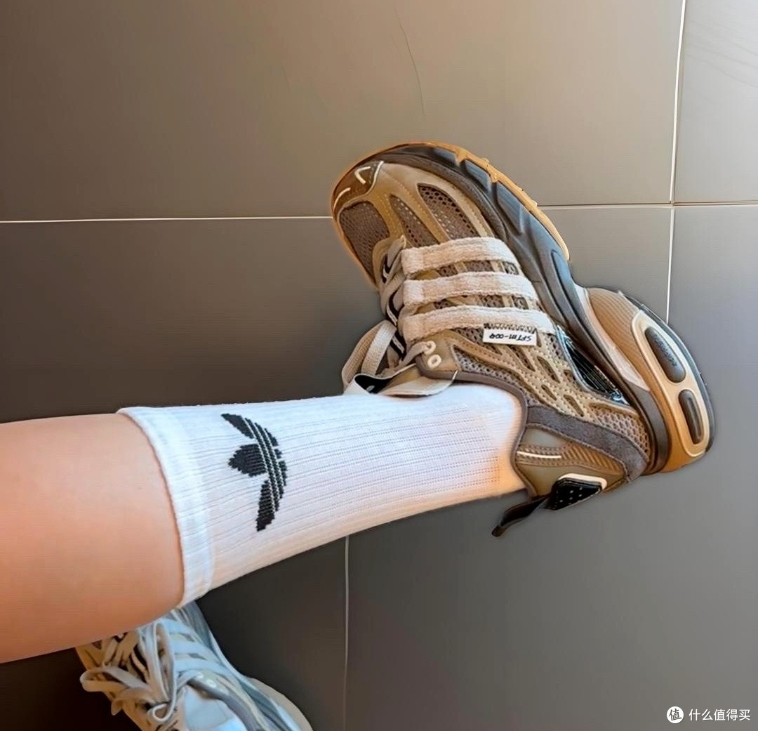 SONG FOR THE MUTE x adidas ADISTAR CUSHION:复古与潮流的邂逅