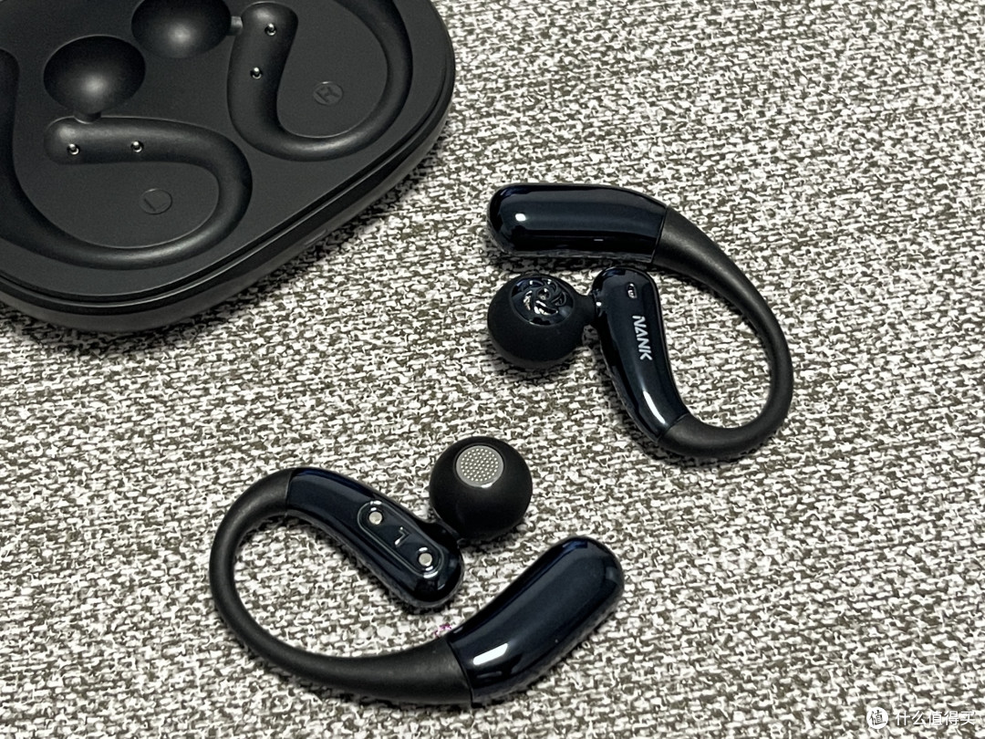 南卡新品 OE Nova 开放式耳机体验分享:舒适、音质两手抓,工作、运动两不误