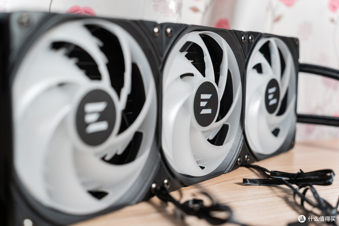 磁吸小屏装加持,散热性能照样顶破天ZALMAN ALPHA2 A36水冷体验