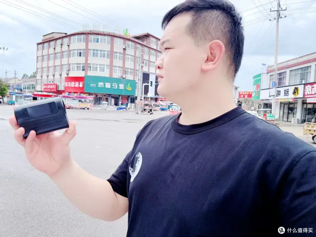 西圣WindHip高速挂腰风扇，轻盈强劲多场景的夏日清凉神器