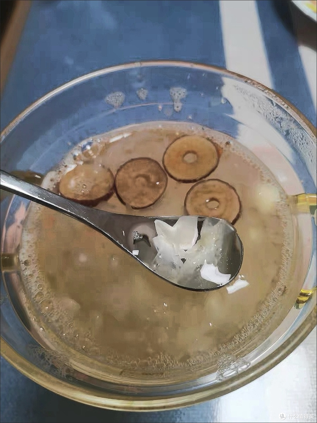 红枣桂圆羹，养生美味的秘诀
