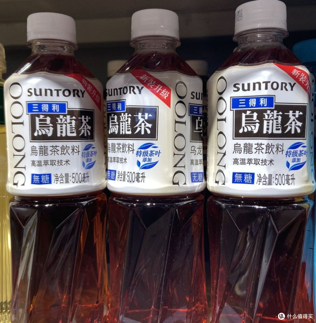 水的礼赞:生命之源与身体的隐秘对话