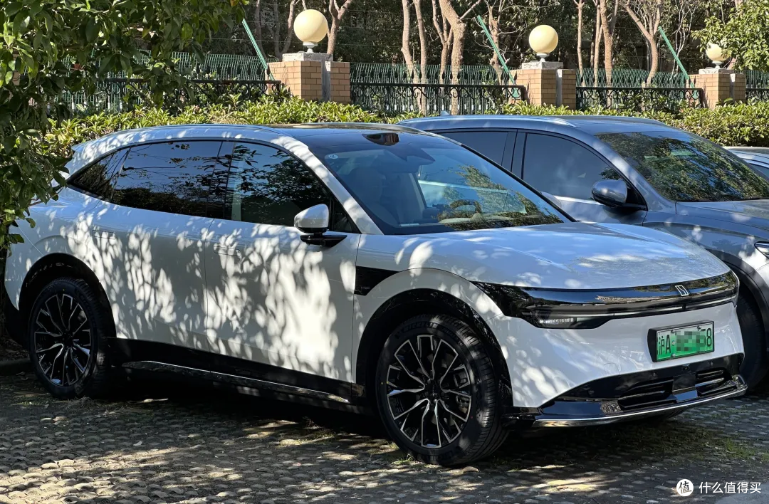 前比亚迪唐车主，试驾了 11 款纯电车：小鹏、蔚来、极氪……