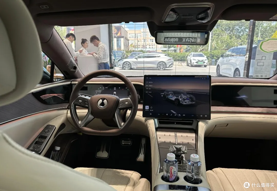 前比亚迪唐车主,试驾了 11 款纯电车:小鹏、蔚来、极氪……