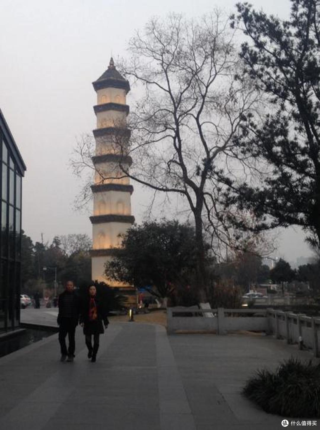 美丽的铁像寺水街里面其实也是别有洞天