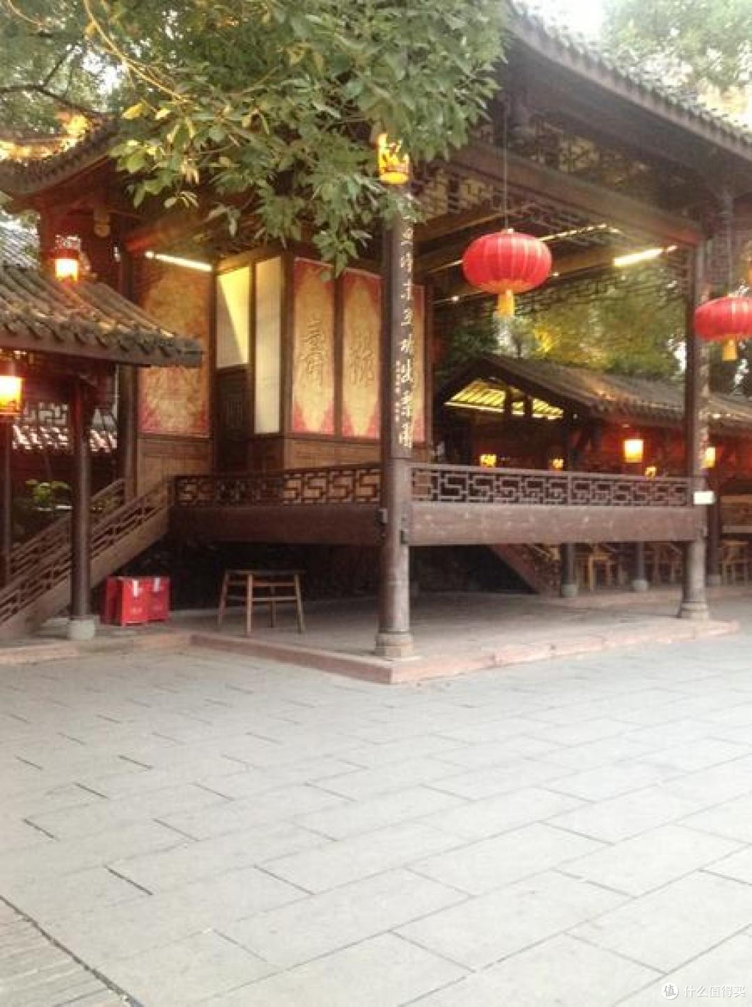 美丽的铁像寺水街里面其实也是别有洞天