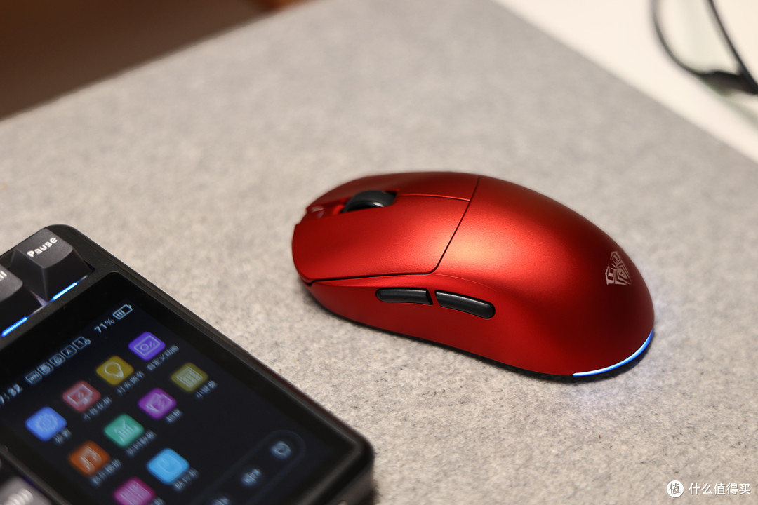 星战红配色信仰加成,狼蛛V9pro+成桌搭新宠