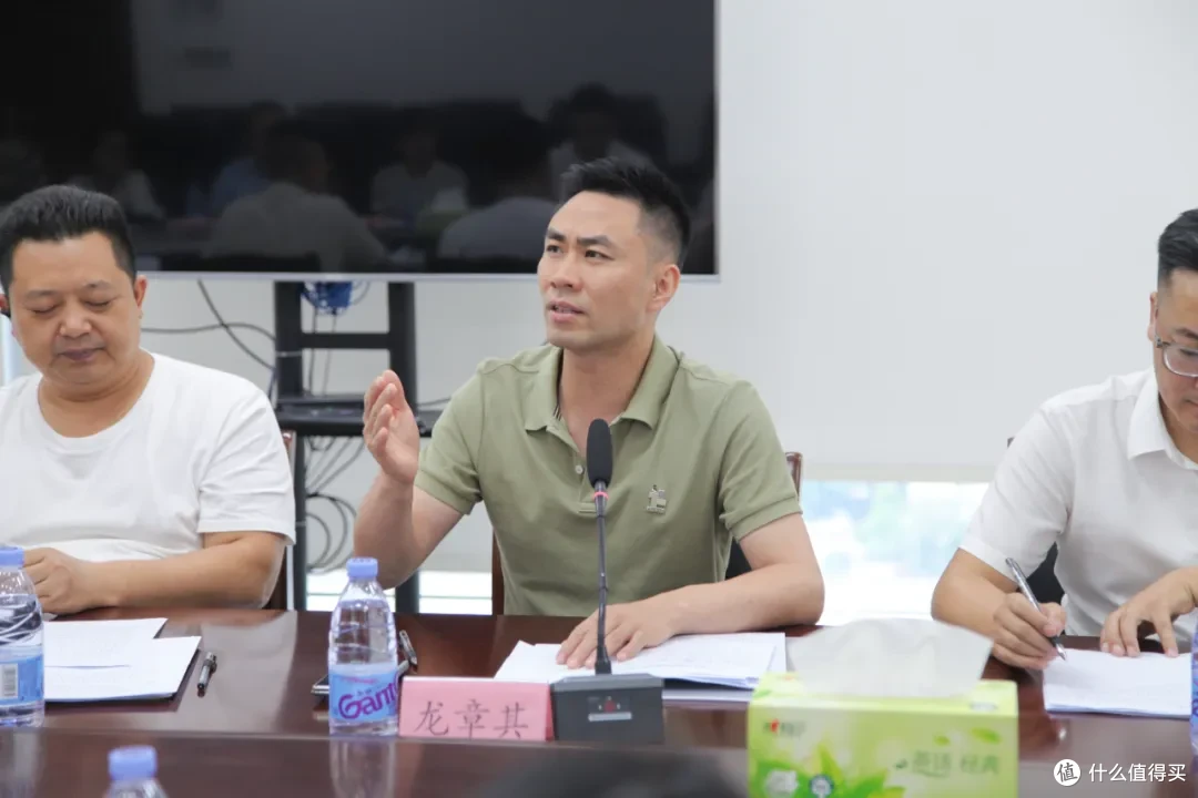 成都市金牛区新联会驷马桥街道分会正式成立并召开首次全体会议