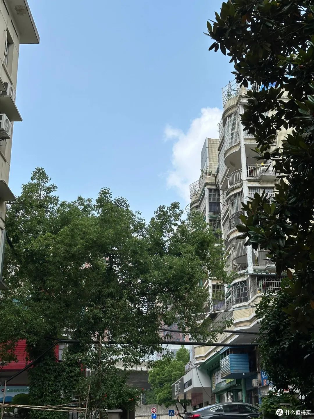 为啥越来越多年轻人选择“老小区”？听完内行人的话，我立马悟了