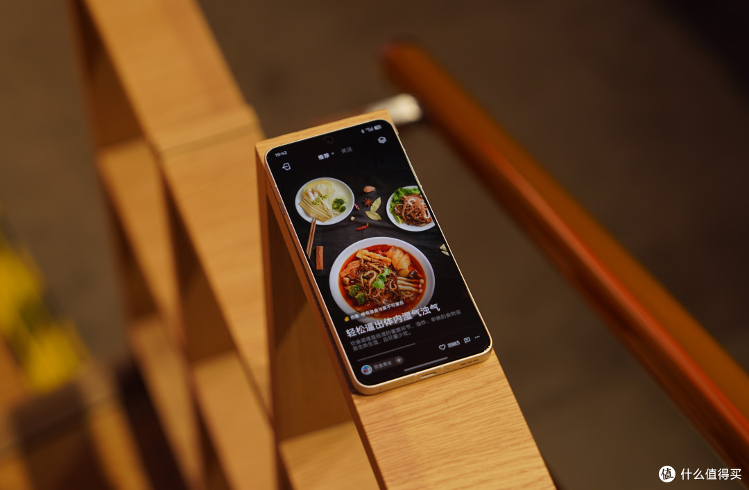 骁龙8至尊版助力旗舰性能跃迁,OPPO Find X8 Ultra值不值得买?