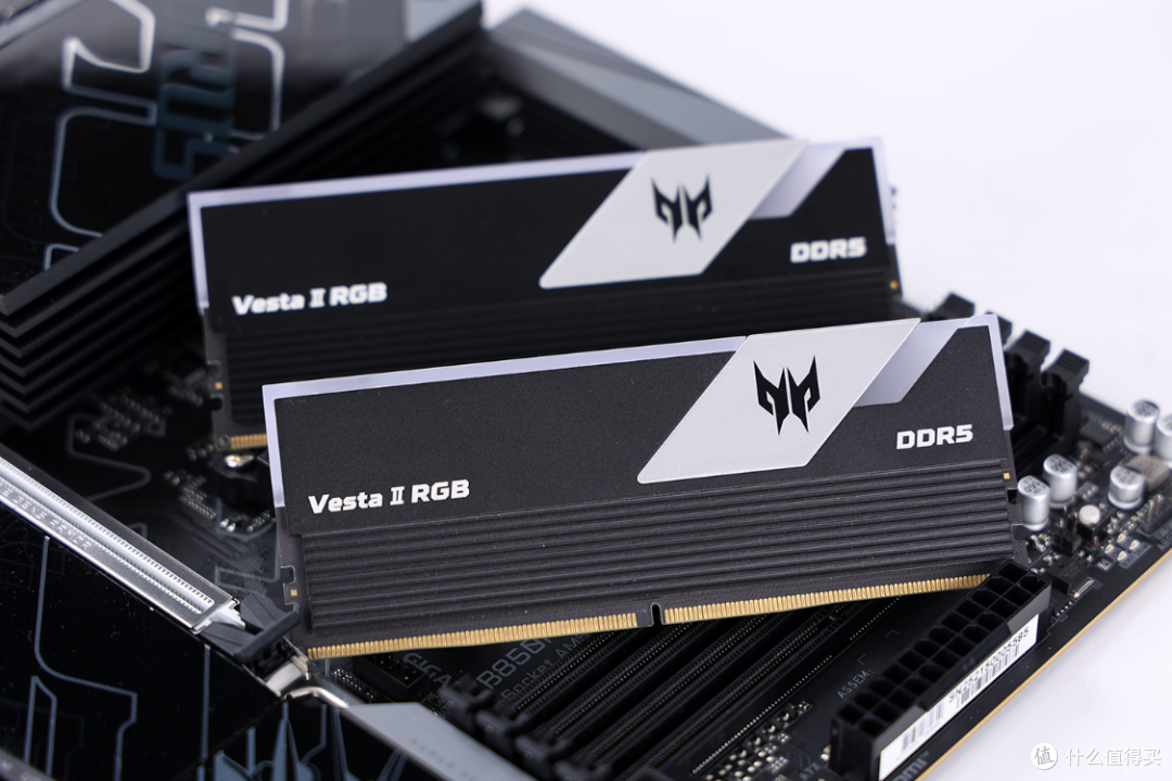 预算9k打造的桌面MATX小钢炮:9600X+5060Ti+闪鳞G500装机