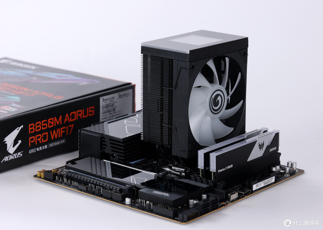 预算9k打造的桌面MATX小钢炮:9600X+5060Ti+闪鳞G500装机