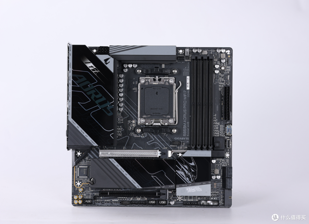 预算9k打造的桌面MATX小钢炮:9600X+5060Ti+闪鳞G500装机