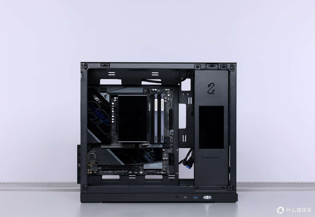 预算9k打造的桌面MATX小钢炮:9600X+5060Ti+闪鳞G500装机