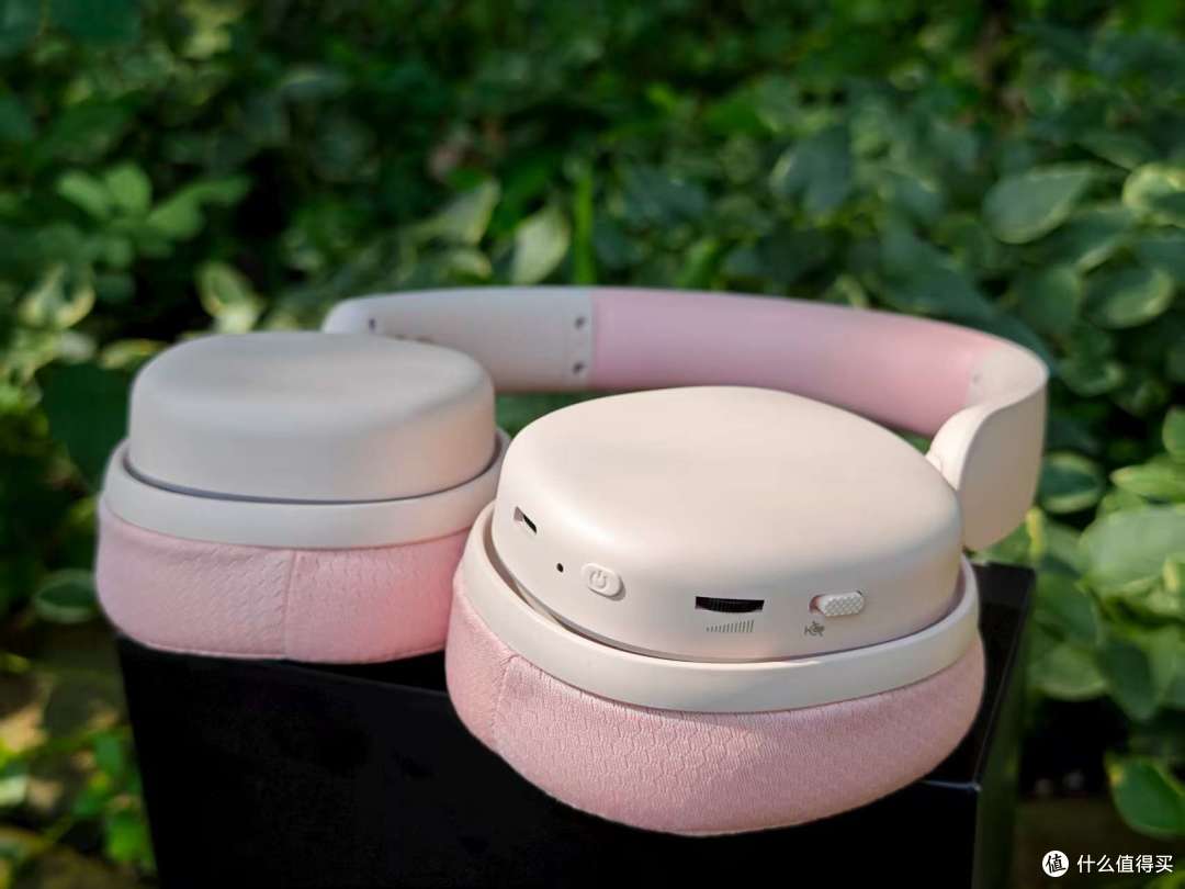 粉色外设控狂喜!狼蛛 G7 Pro耳机,颜值性能都能打