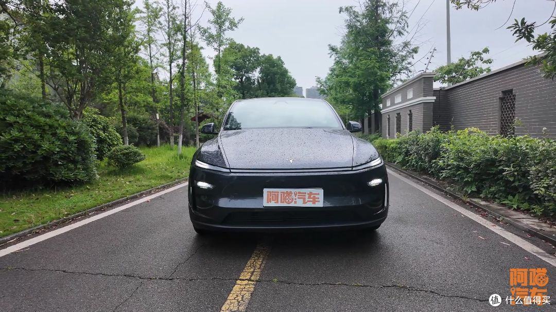 买特斯拉的人不少,开通FSD的却没几个?精髓为何都不要了?