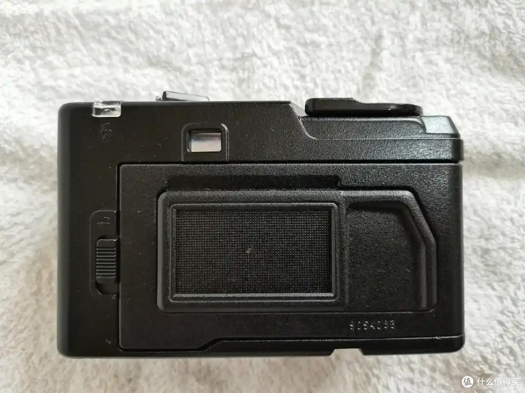 闲鱼“捡漏”奇遇记:300元买iPhone,200元淘绝版手办!