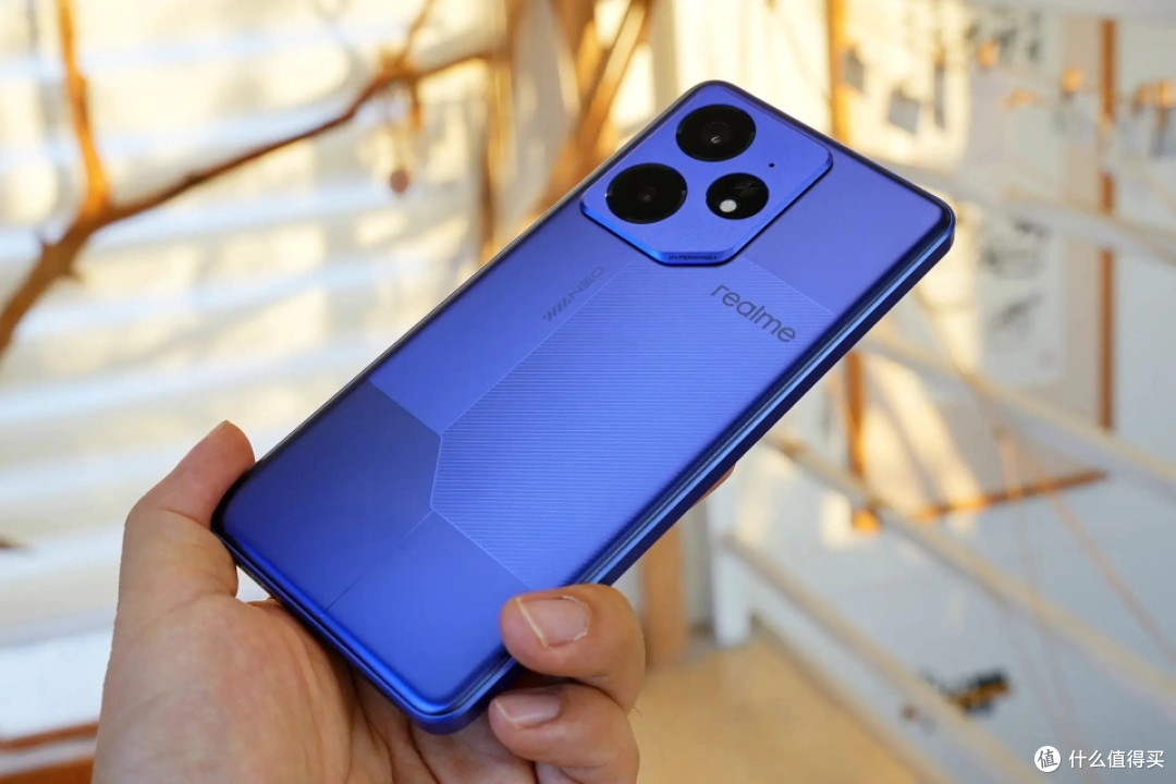 千元机诞生新黑马，7000mAh+IP69+12GB+256GB，国补后突然变香了