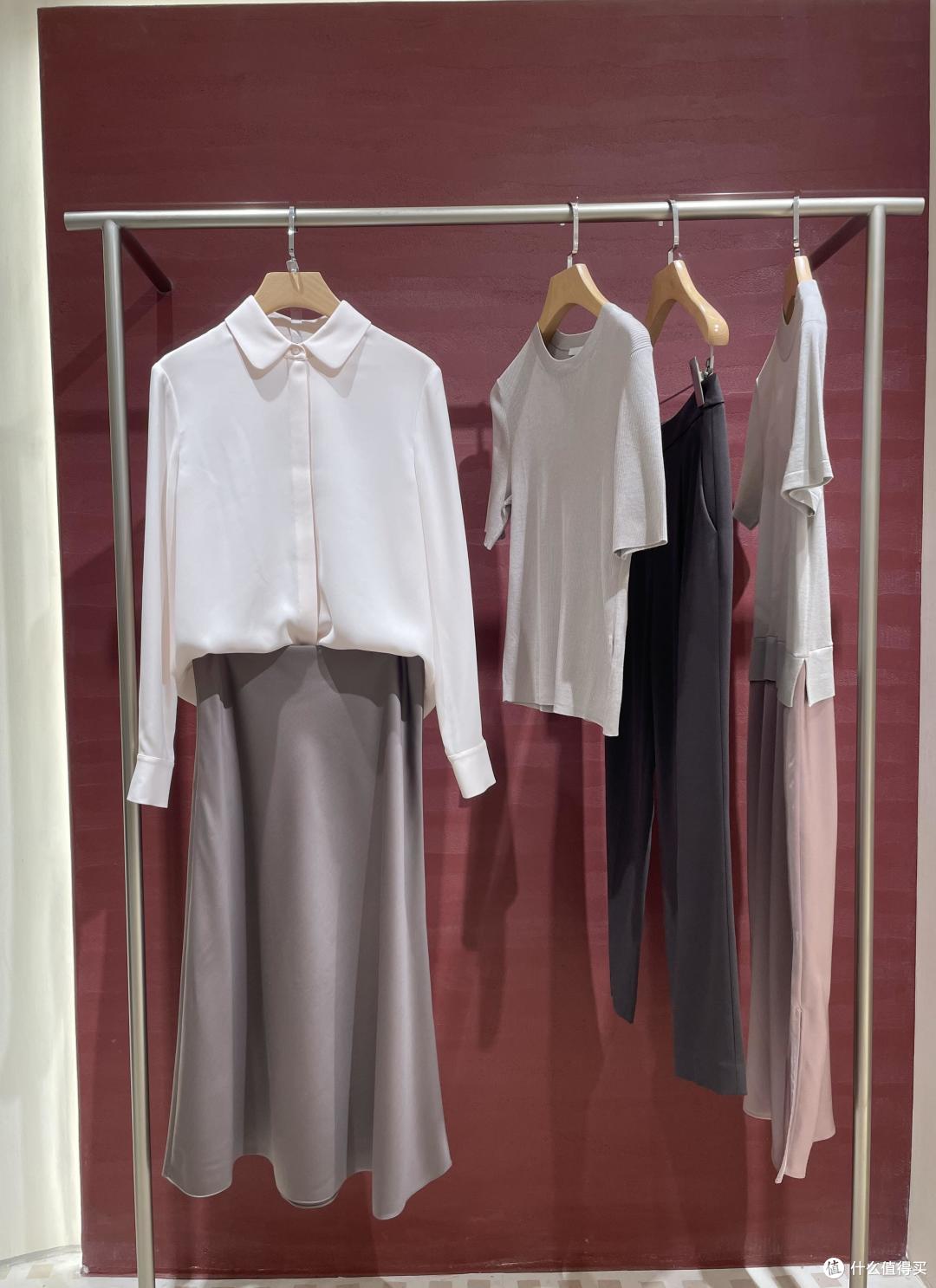 建议中年女人：衣服“买精不买杂”，这5个品牌不输香奈儿等大牌
