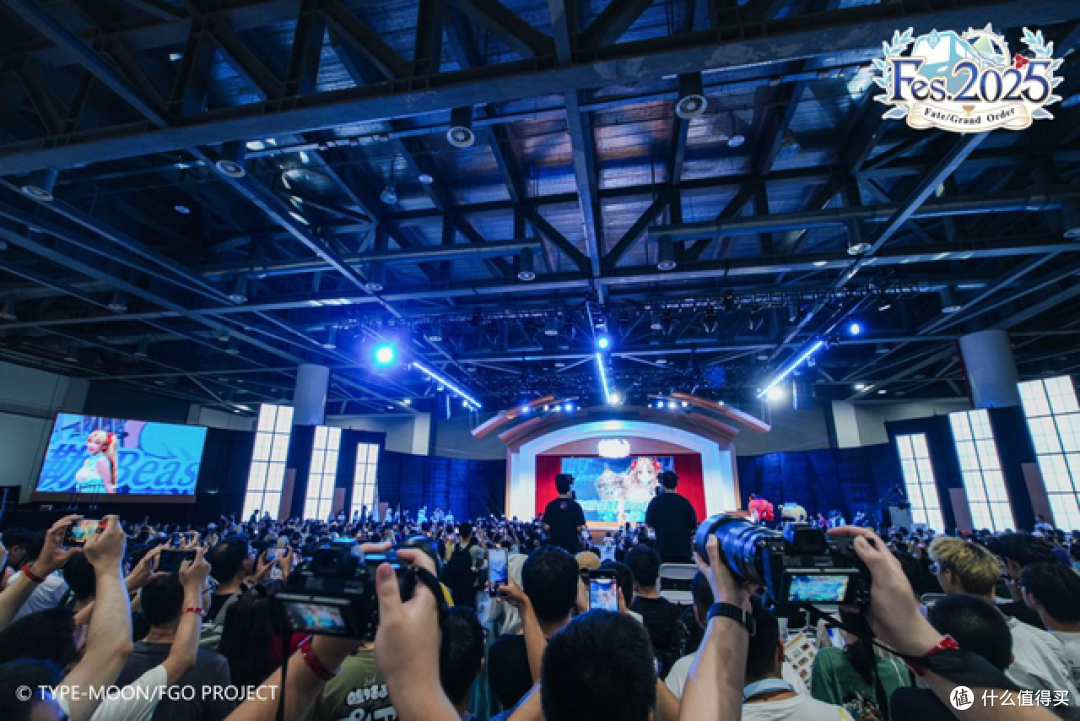 御主集结!《FGO》FES 2025第二日精彩继续,现场氛围嗨到炸!