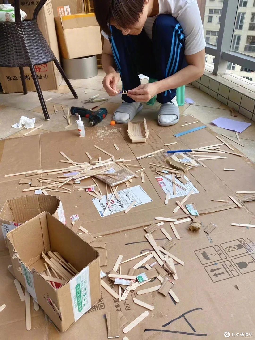 歌王“陈楚生”的家火了，一家四口，左手音乐，右手朋友，真幸福