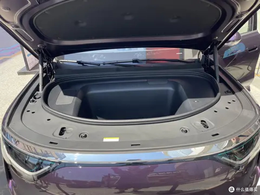 问界M8纯电版实车！预售37.8万起，最高续航705公里，8月上市