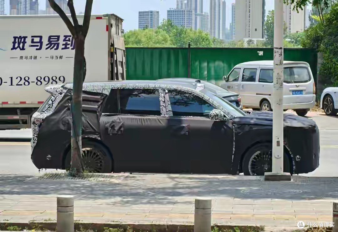 科技旗舰 岚图泰山震撼来袭