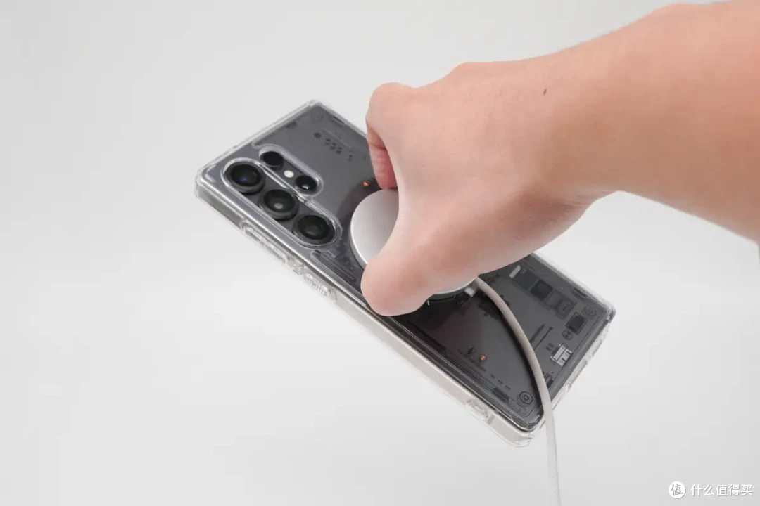 告别充电损耗！Spigen 三星 S25 Qi2 手机壳实测：Qi2 认证真管用