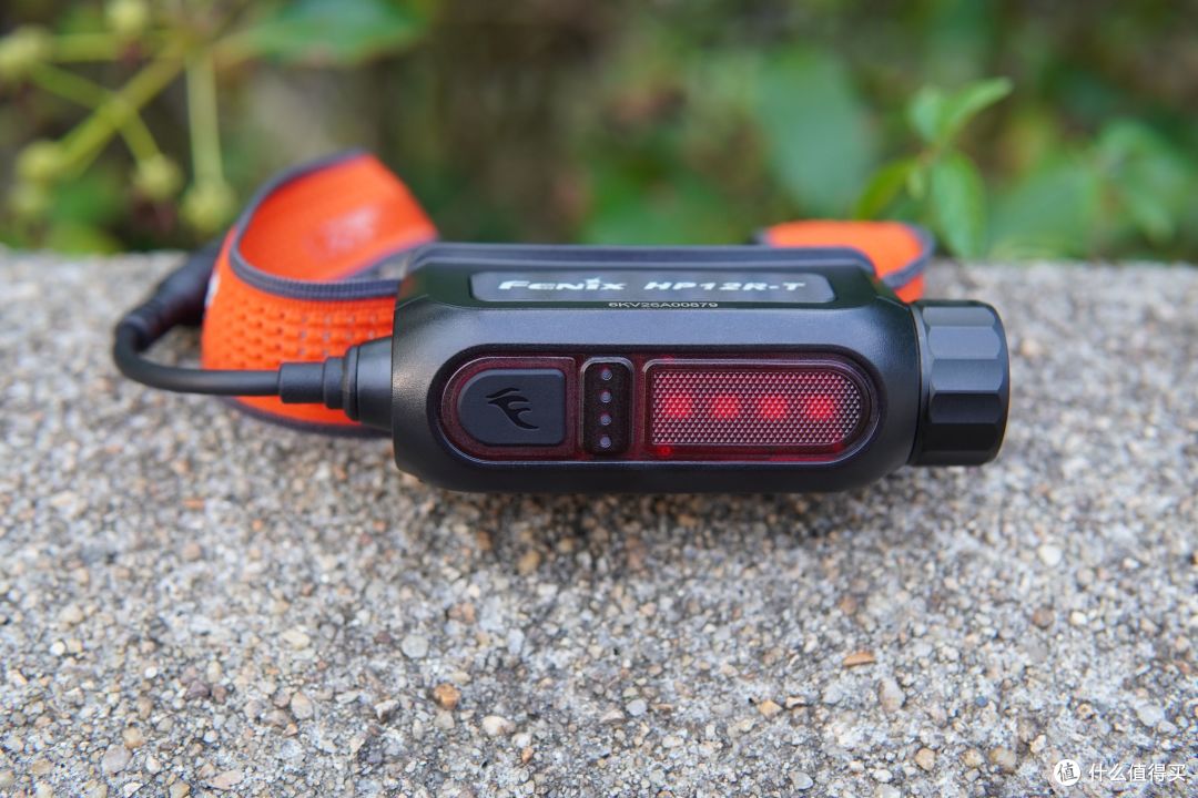 三种光效、高亮度,跑步、工作多场景适用——Fenix HP12R-T头灯