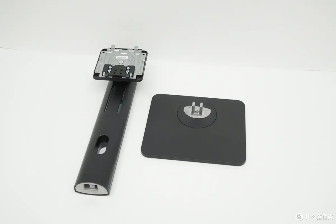 支持Type-C 65W 反向充 + 4K HDR!海信 27N5H 4K显示器全面评测