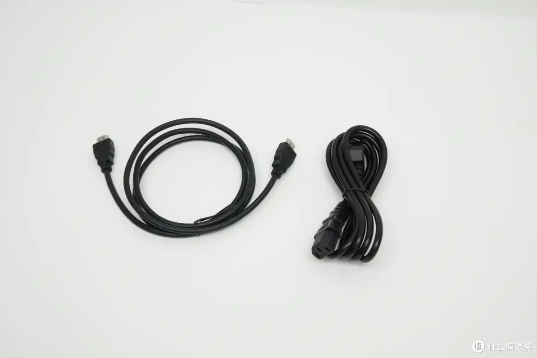 支持Type-C 65W 反向充 + 4K HDR!海信 27N5H 4K显示器全面评测