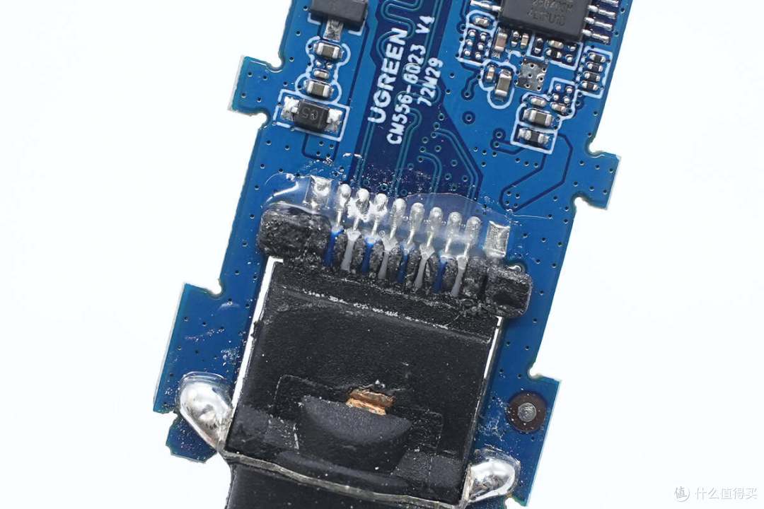 支持最高8k@60Hz画质,绿联USB-C转DP数字高清线拆解