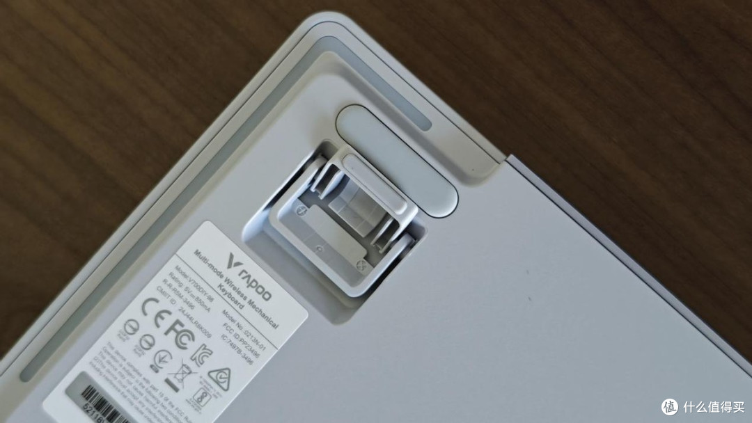 极致体验,性价比之选:雷柏V700 DIY-98 客制化机械键盘评测