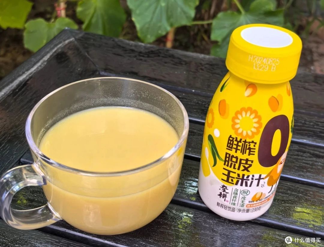 金黄如蜜,这杯脱皮玉米汁藏着夏日的清甜密码