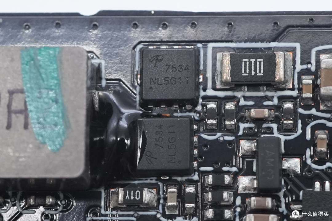 出门一个就够,小米33W 5000mAh三合一充电宝拆解