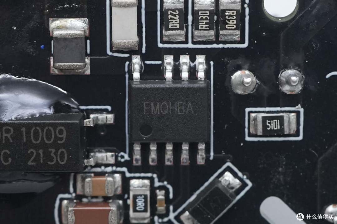 出门一个就够,小米33W 5000mAh三合一充电宝拆解
