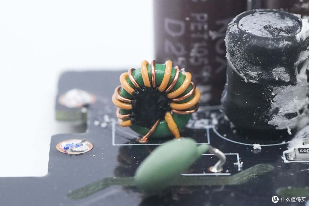 出门一个就够,小米33W 5000mAh三合一充电宝拆解